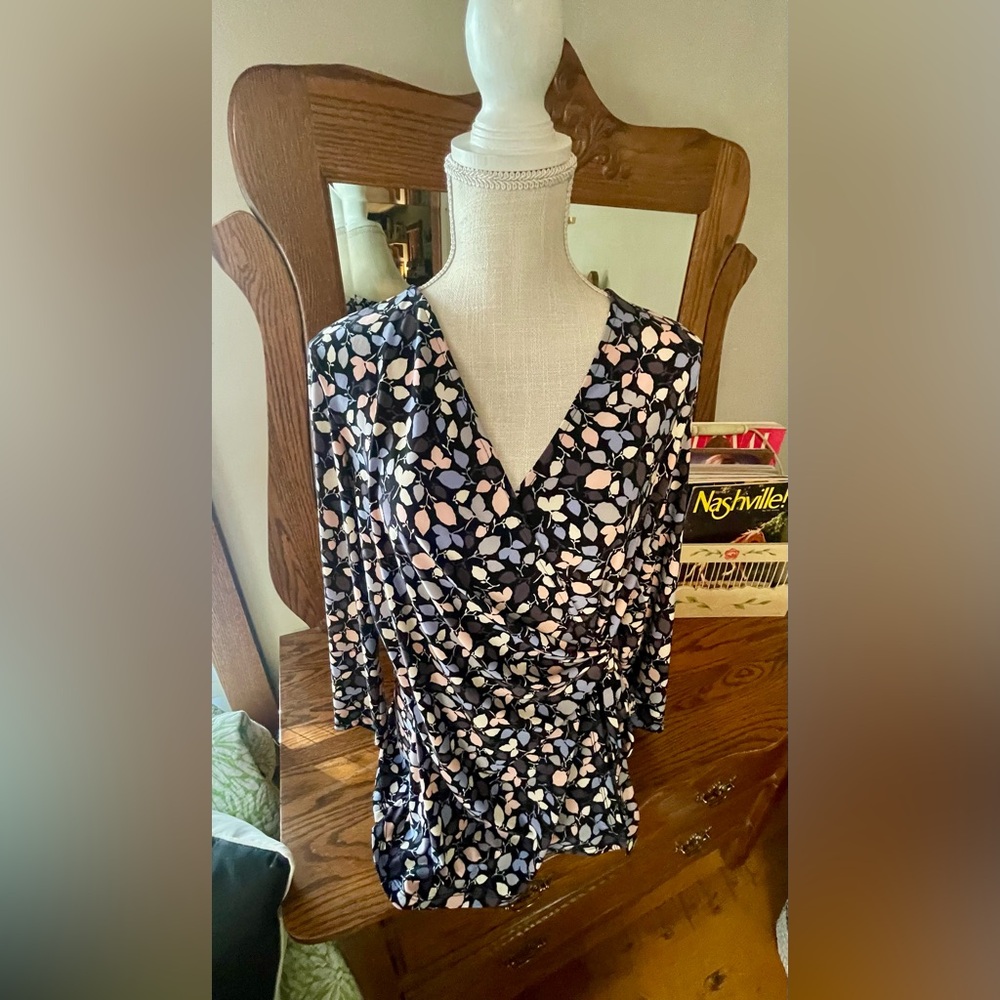 Anne Klein Multicolor Leaf Print 3/4 Sleeve Wrap Style Waist Top